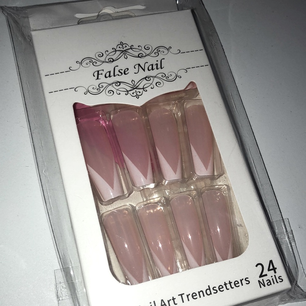 Fake nails